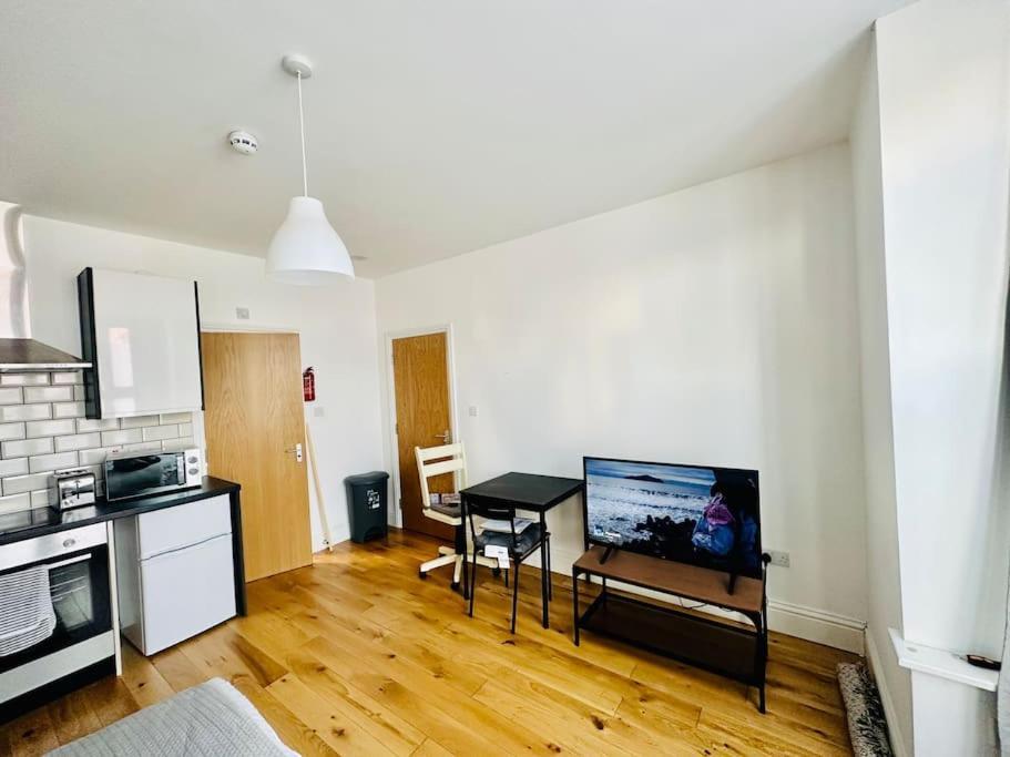 Se4, Self Contained Studio Flat. London Eksteriør billede