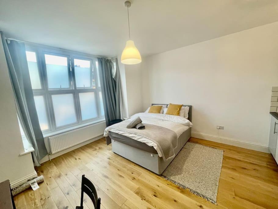Se4, Self Contained Studio Flat. London Eksteriør billede